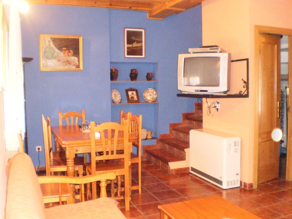 Los Olmos Holiday Home Fuentiduena Ngoại thất bức ảnh