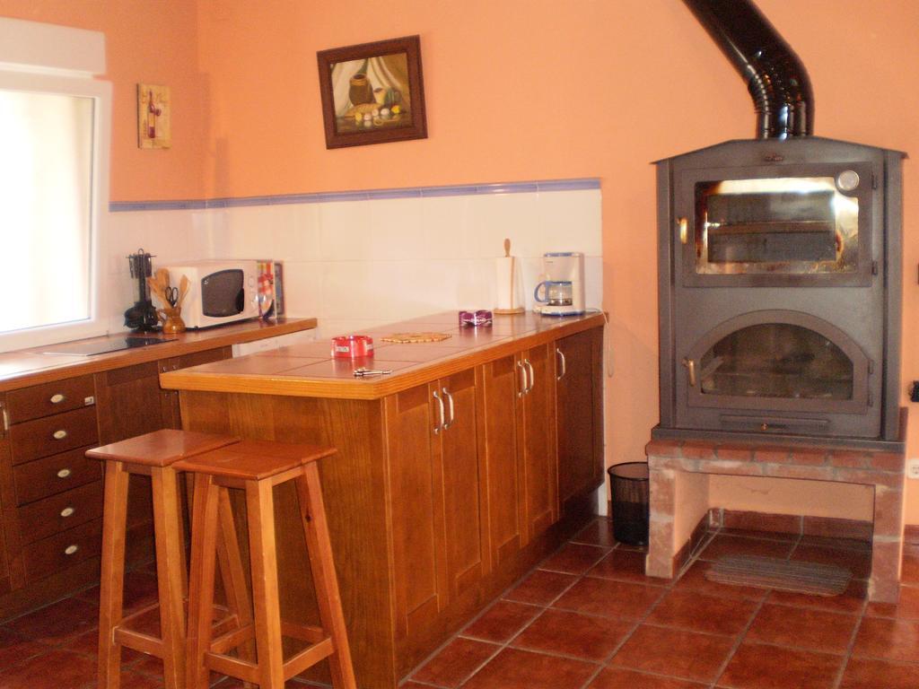 Los Olmos Holiday Home Fuentiduena Ngoại thất bức ảnh